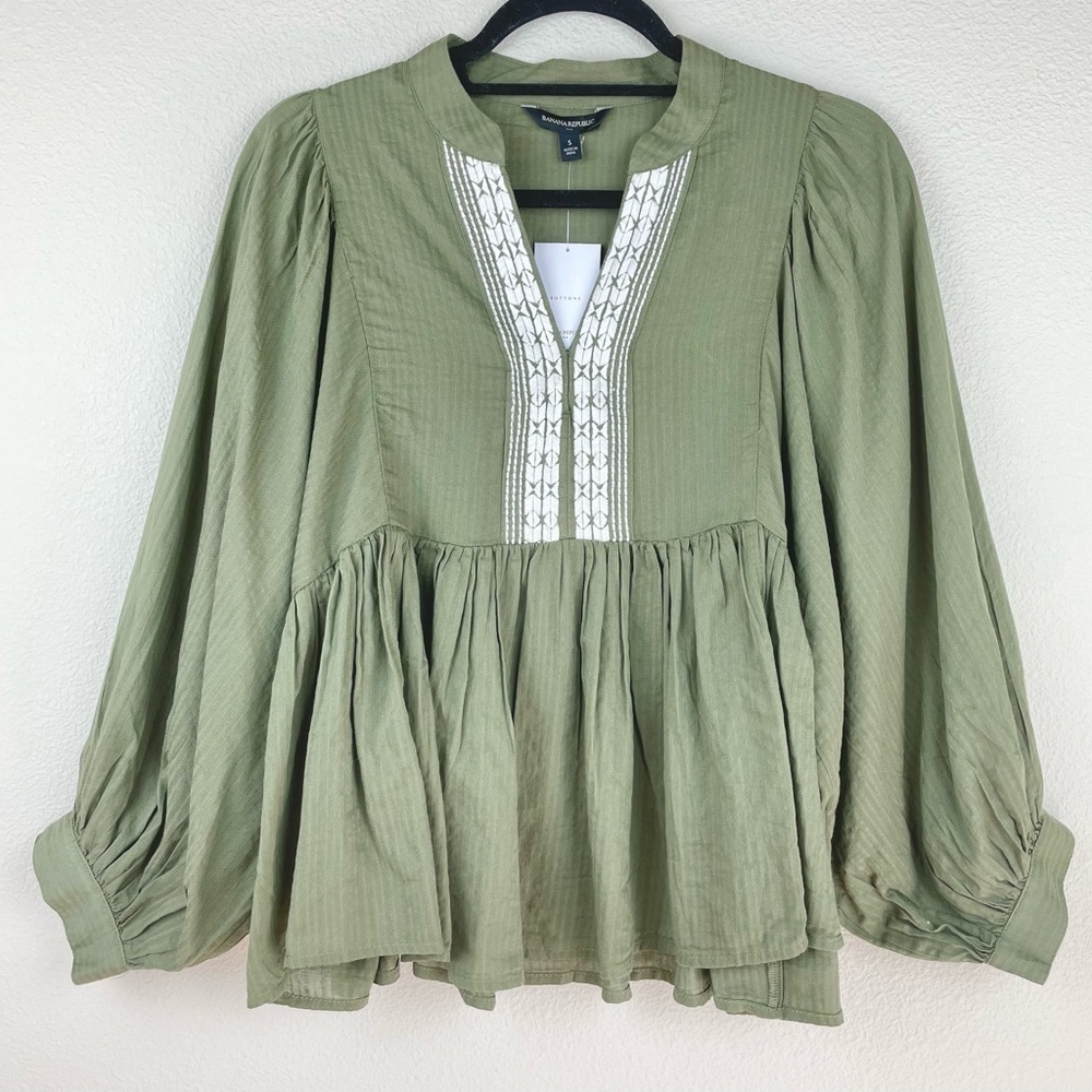 BANANA REPUBLIC Women's Small Balloon Sleeve Baby Doll Blouse Olive Green Flowy